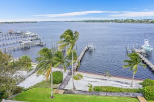 4139 SE Old St Lucie Blvd, Stuart, FL 34996, Sold 03/22/21