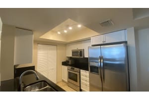 99 SE Mizner Blvd, Boca Raton, FL 33432, Sold 06/02/21