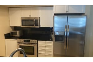 99 SE Mizner Blvd, Boca Raton, FL 33432, Sold 06/02/21