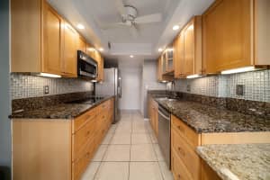 799 Jeffery St, Boca Raton, FL 33487, Sold 05/06/21