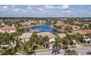7043 Houlton Cir, Lake Worth, FL 33467, Sold 02/25/21