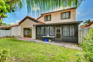 6377 Lantana Pines Dr, Lake Worth, FL 33462, Sold 04/29/21