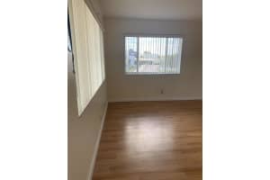 600 Village Green Ct c301, Palm Springs, FL 33461, Sold 04/09/22