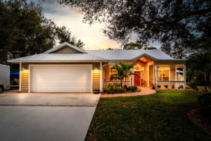 5423 Stately Oaks St, Fort Pierce, FL 34981, Sold 05/21/21