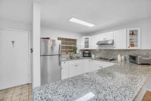 6625 W 4th Ave, Hialeah, FL 33012, Sold 03/05/21