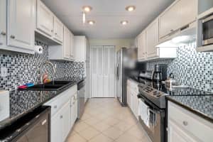 859 Jeffery St, Boca Raton, FL 33487, Sold 09/01/21