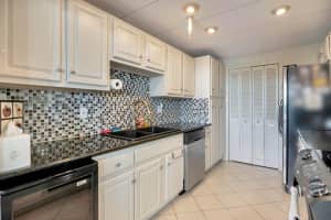 859 Jeffery St, Boca Raton, FL 33487, Sold 09/01/21