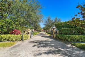 3410 Old Hampton Dr, Wellington, FL 33414, Sold 09/13/21