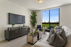 111 SE 1st Ave, Delray Beach, FL 33444, Sold 03/01/21