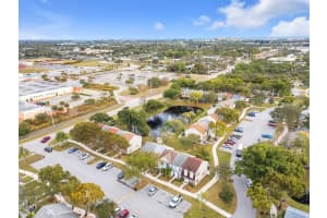 407 Georgian Park Dr, Jupiter, FL 33458, Sold 03/08/21