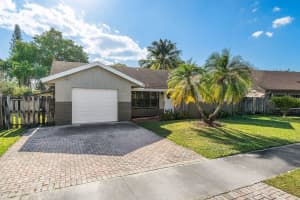 2200 NW 103rd Ave, Pembroke Pines, FL 33026, Sold 03/12/21