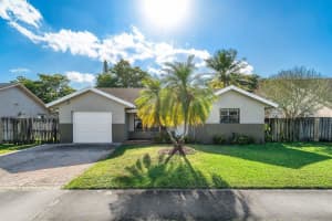 2200 NW 103rd Ave, Pembroke Pines, FL 33026, Sold 03/12/21