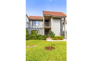 5540 Fairway Park Dr, Boynton Beach, FL 33437, Sold 08/31/21