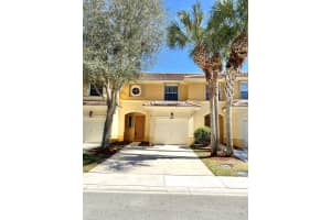 339 River Bluff Ln, Royal Palm Beach, FL 33411, Sold 03/19/21