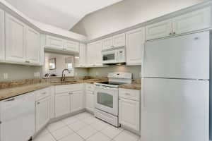 40 Sausalito Dr, Boynton Beach, FL 33436, Sold 03/16/21