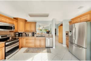 6200 Lansdowne Cir, Boynton Beach, FL 33472, Sold 04/09/21