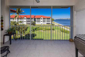 110 Half Moon Cir APT G3, Hypoluxo, FL 33462, Sold 03/19/21
