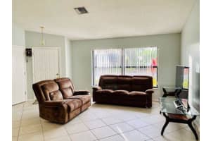 137 Parkwood Dr, Royal Palm Beach, FL 33411, Sold 05/25/21