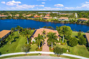 6820 SE Pierre Cir, Stuart, FL 34997, Sold 04/15/21