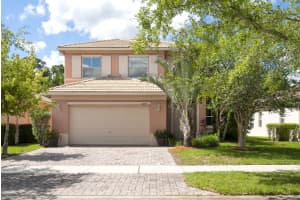 5647 Sunberry Cir, Fort Pierce, FL 34951, Sold 07/06/21