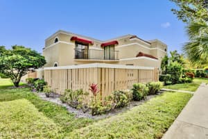 3730 Village Dr, Delray Beach, FL 33445, Sold 03/12/21