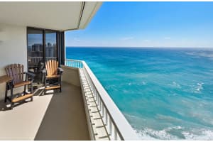 5070 N Ocean Dr, Riviera Beach, FL 33404, Sold 03/18/21
