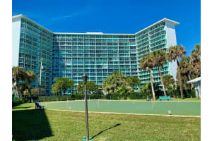 333 NE 21st Ave, Deerfield Beach, FL 33441, Sold 04/16/21