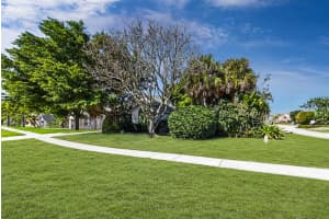 12865 Meadowbreeze Dr, Wellington, FL 33414, Sold 03/18/21