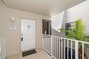 3212 S Lakeview Cir, Fort Pierce, FL 34949, Sold 03/08/21
