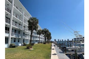 104 Paradise Harbour Blvd, North Palm Beach, FL 33408, Sold 02/26/21
