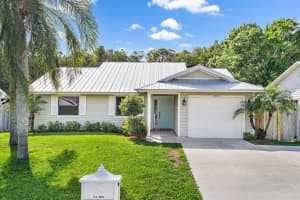 6774 SE Raintree Ave, Stuart, FL 34997, Sold 04/09/21