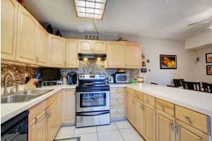 2236 White Pine Cir, Greenacres, FL 33415, Sold 04/01/21