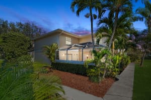 1512 N Lawnwood Cir, Fort Pierce, FL 34950, Sold 05/07/21