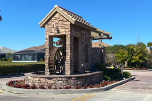 4761 Four Lakes Cir SW, Vero Beach, FL 32968, Sold 08/20/21