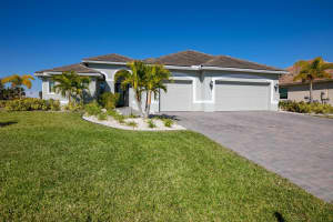 4761 Four Lakes Cir SW, Vero Beach, FL 32968, Sold 08/20/21