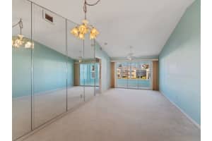 605 W Lake Jasmine Cir, Vero Beach, FL 32962, Sold 04/12/21