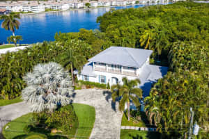 58 Harbour Dr N, Boynton Beach, FL 33435, Sold 02/09/21
