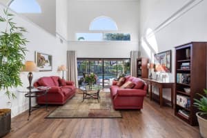 2140 Rabbit Hollowe Cir, Delray Beach, FL 33445, Sold 04/14/21