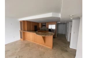 6423 Collins Ave, Miami Beach, FL 33141, Sold 05/07/21