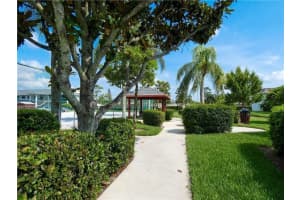 1201 SE Parkview Pl APT G12, Stuart, FL 34994, Sold 04/02/21