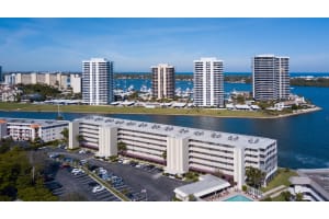 44 Yacht Club Dr, North Palm Beach, FL 33408, Sold 02/25/21