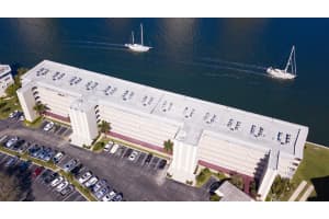44 Yacht Club Dr, North Palm Beach, FL 33408, Sold 02/25/21