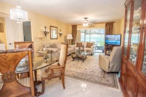1230 SE Parkview Pl APT D2, Stuart, FL 34994, Sold 04/30/21