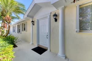 709 Hudson Bay Dr, Palm Beach Gardens, FL 33410, Sold 03/26/21