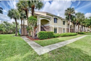 815 W Boynton Beach Blvd, Boynton Beach, FL 33426, Sold 03/16/21