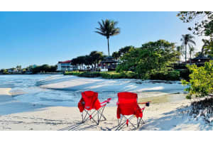 7020 Half Moon Cir, Hypoluxo, FL 33462, Sold 05/14/21