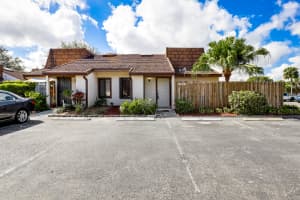 4208 Palm Bay Cir, West Palm Beach, FL 33406, Sold 03/11/21