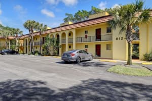 812 SW 9th St Cir, Boca Raton, FL 33486, Sold 04/02/21