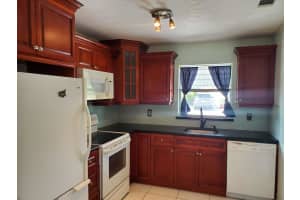 417 SW Natura Ave, Deerfield Beach, FL 33441, Sold 05/10/21