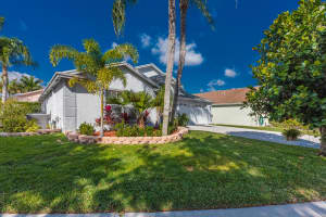 1441 Fairway Cir, Greenacres, FL 33413, Sold 03/22/21